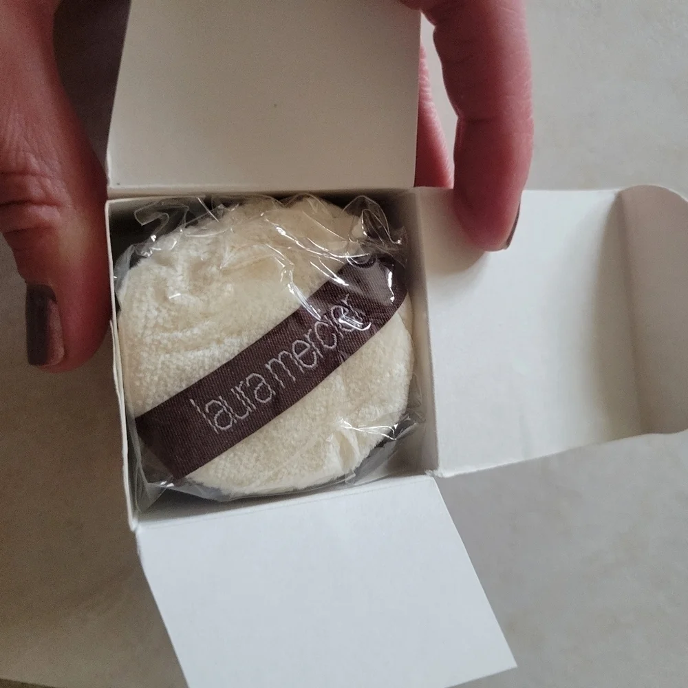 Laura Mercier Delux Mini Translucent Loose Setting Powder & Velour Puff New